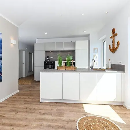 Seeperle Meerleben Båthotell Carolinensiel